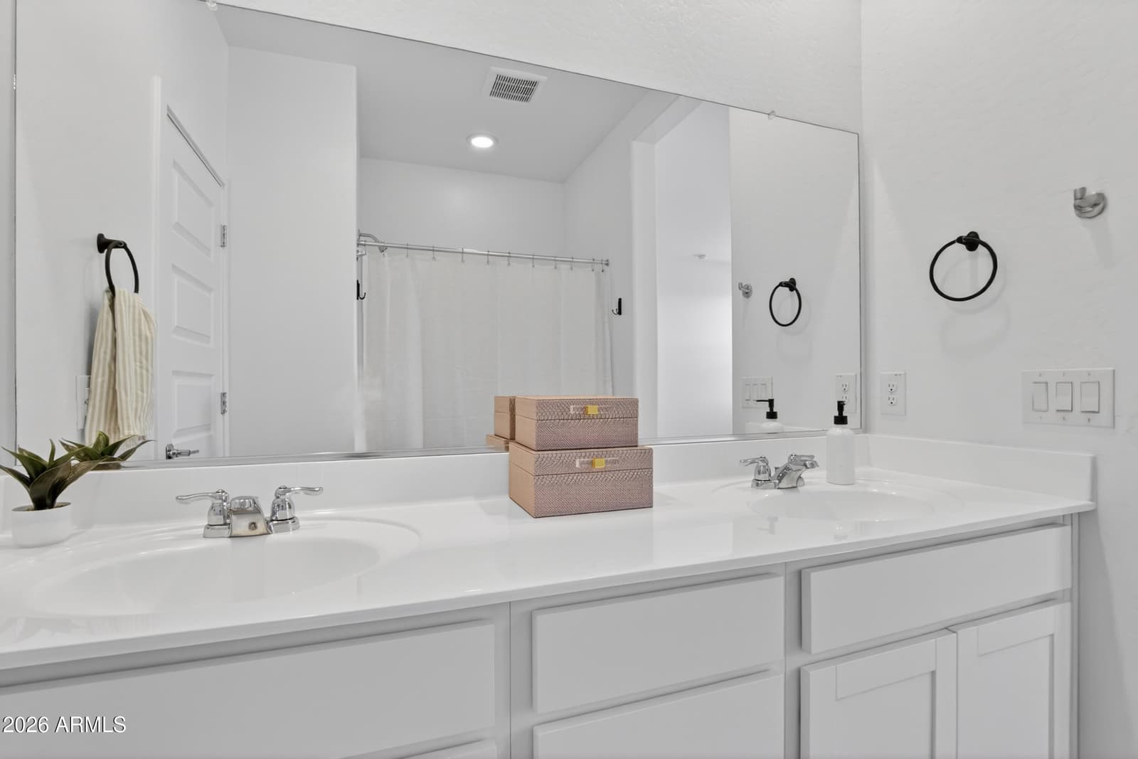 3253 W JUNIPER CANYON Drive, Phoenix, AZ 85083 — photo 20 of 37