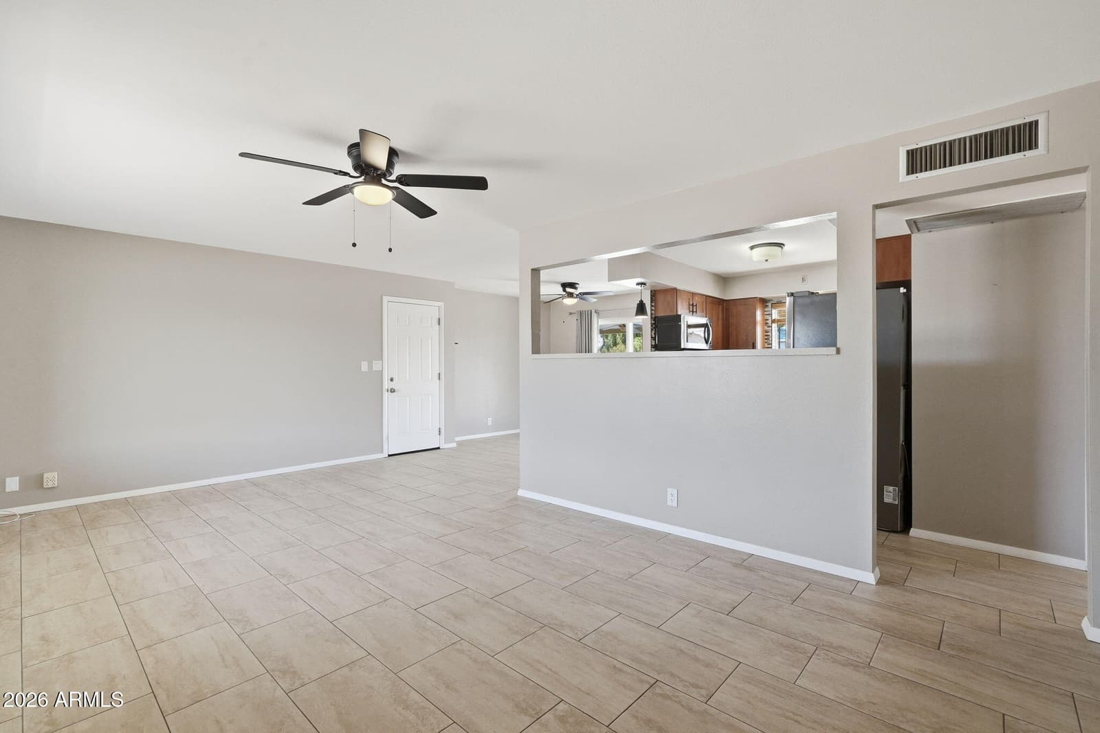 5446 E Dallas Street, Mesa, AZ 85205 — photo 7 of 37
