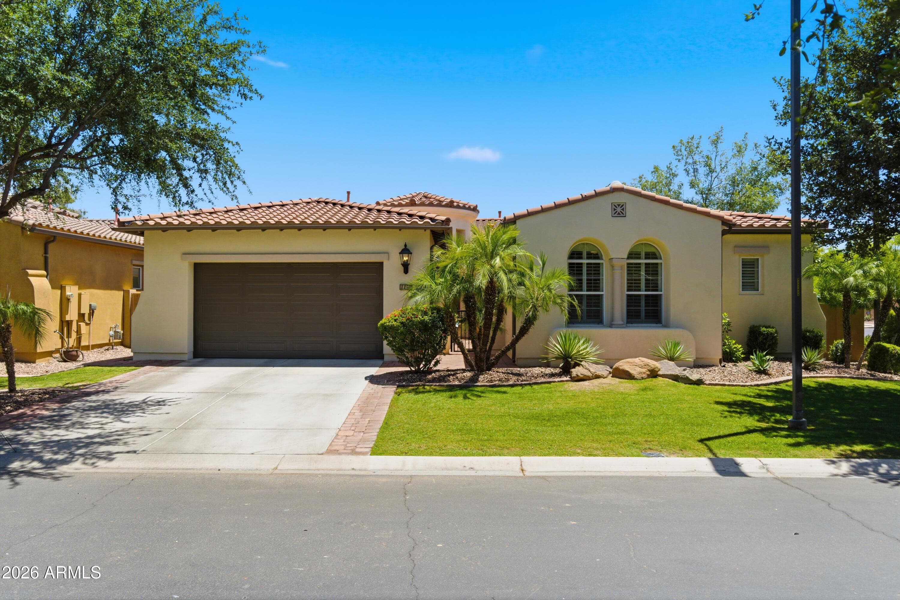 1159 W TONTO Place, Chandler, AZ 85248 — photo 4 of 59