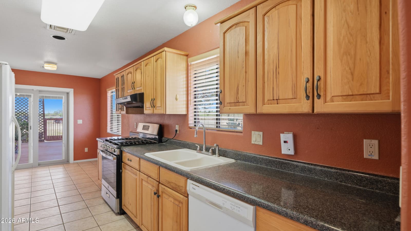 8011 E CHUKAR VALLEY Drive, Hereford, AZ 85615 — photo 6 of 27