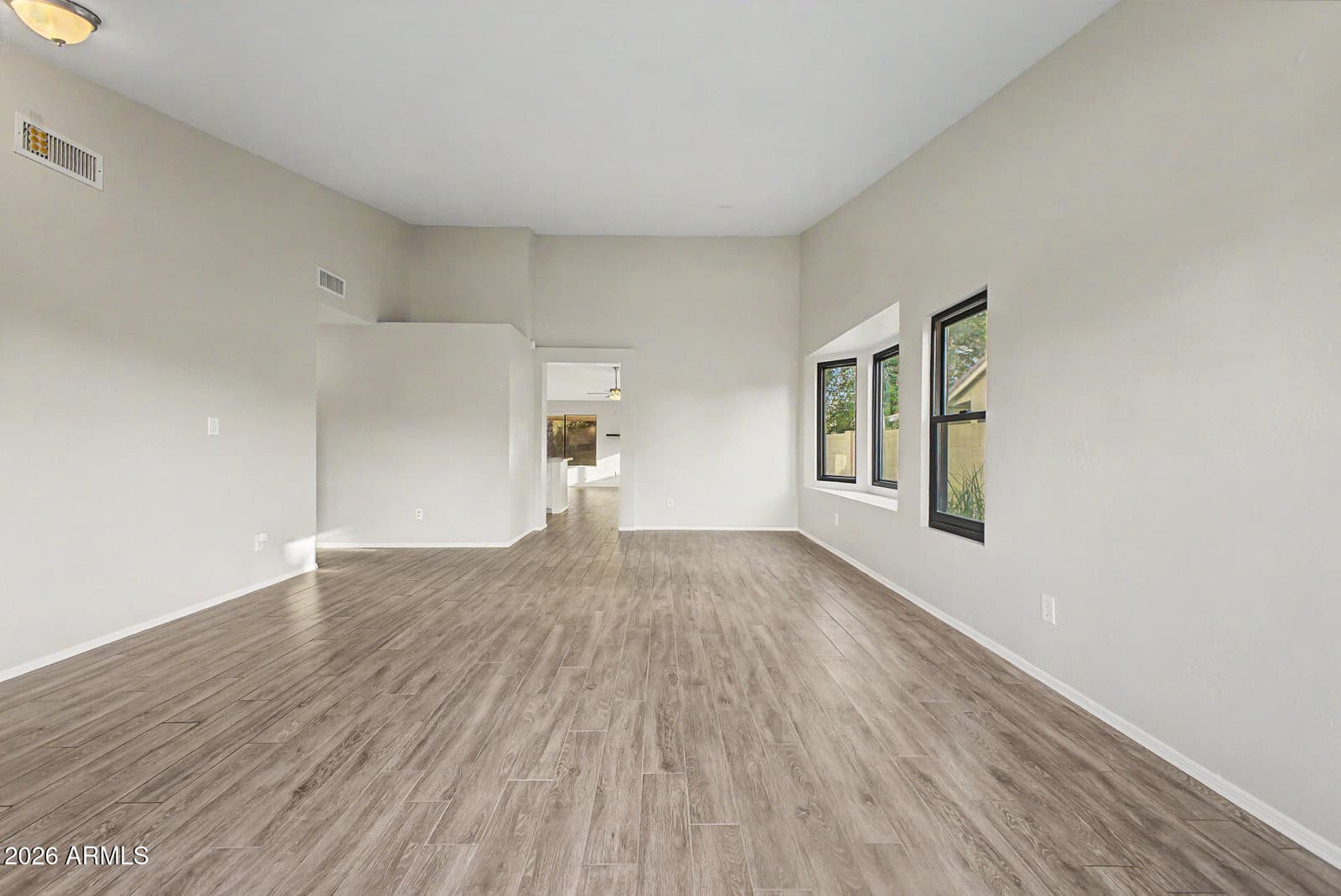 5347 E GREENWAY Street, Mesa, AZ 85205 — photo 11 of 49