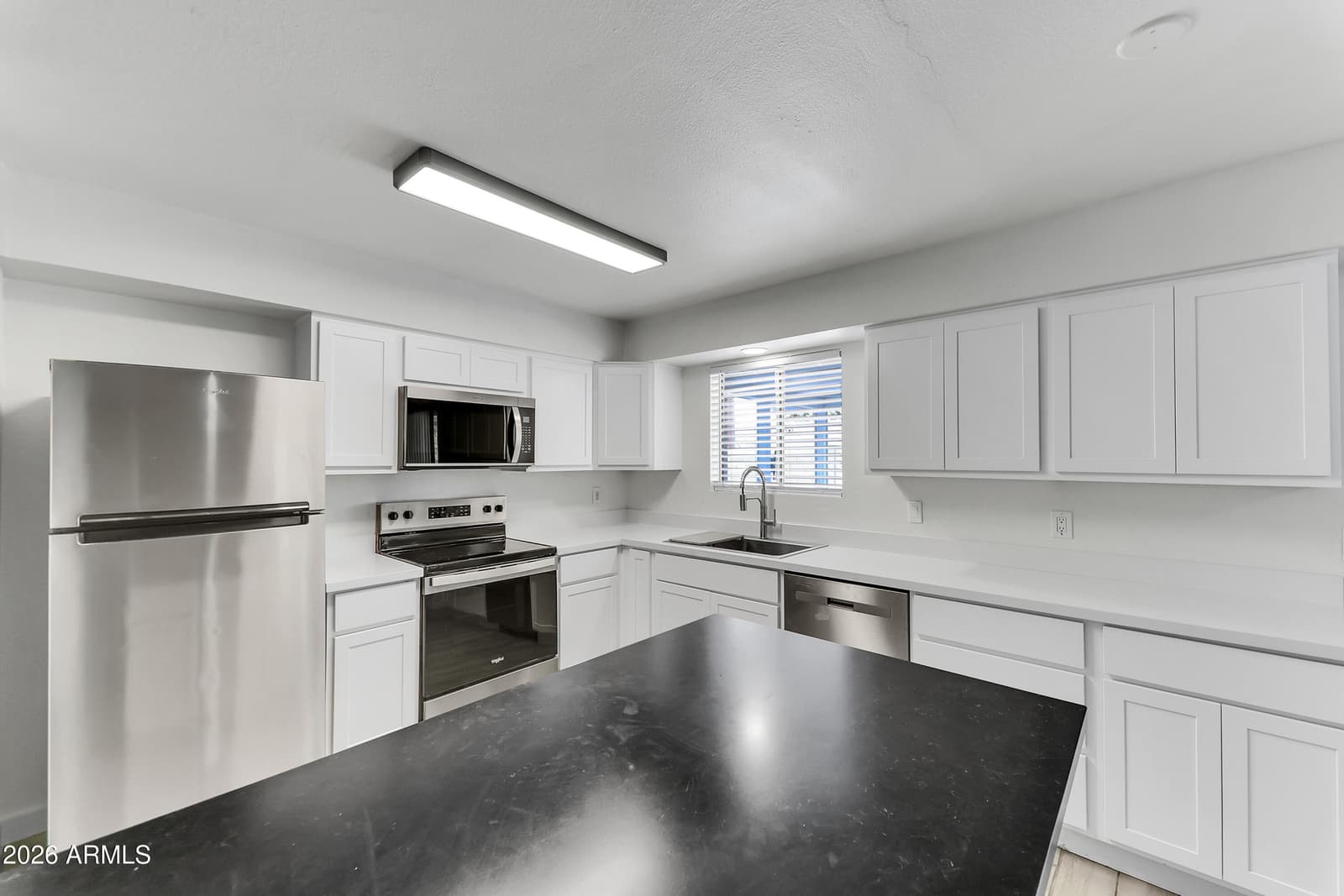4754 N 39TH Avenue, Phoenix, AZ 85019 — photo 9 of 26