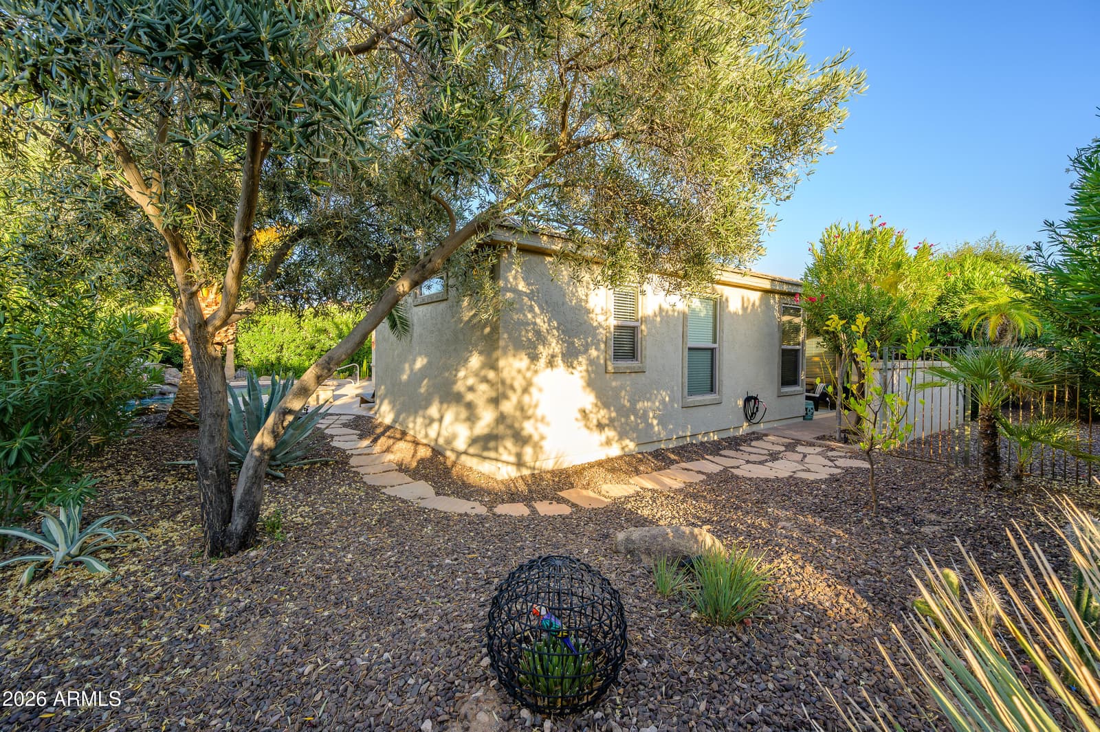 13040 W HUMMINGBIRD Terrace, Peoria, AZ 85383 — photo 41 of 60