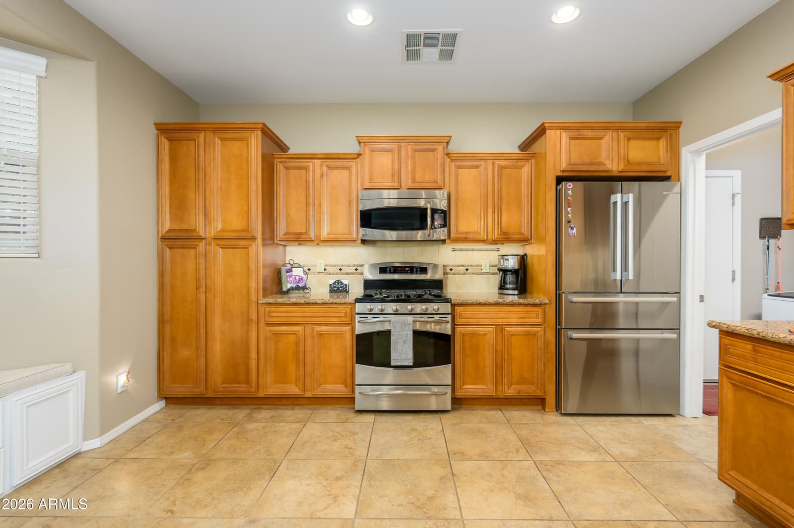 13040 W HUMMINGBIRD Terrace, Peoria, AZ 85383 — photo 5 of 60