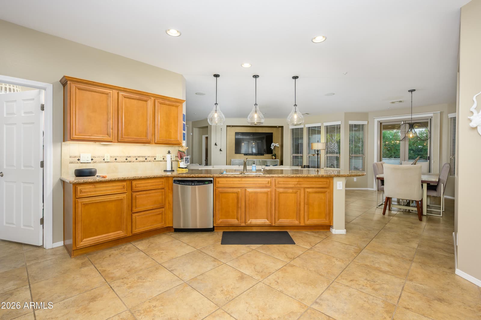 13040 W HUMMINGBIRD Terrace, Peoria, AZ 85383 — photo 6 of 60