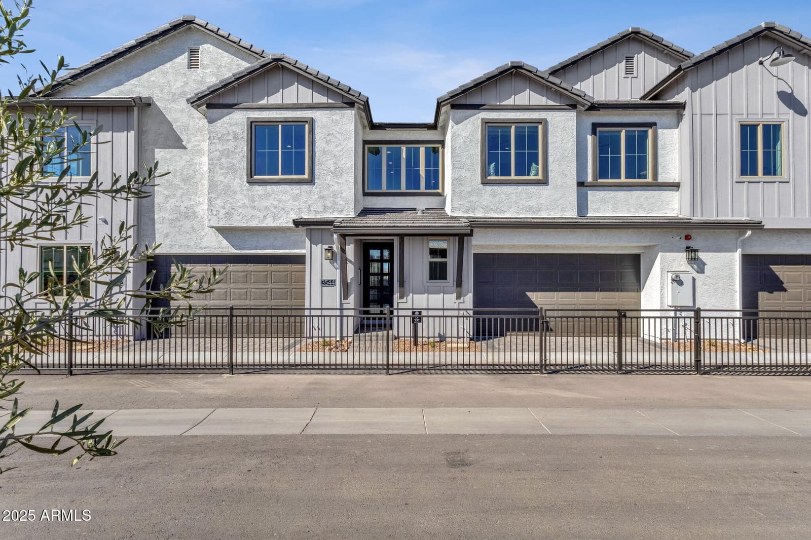 3533 N GLENNWOOD, Mesa, AZ 85213 — photo 4 of 56