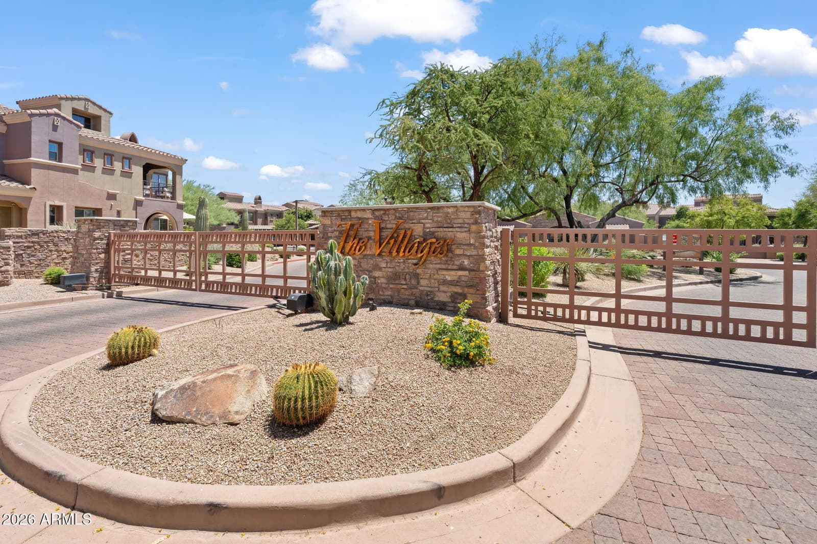 3935 E ROUGH RIDER Road 1169, Phoenix, AZ 85050 — photo 2 of 43