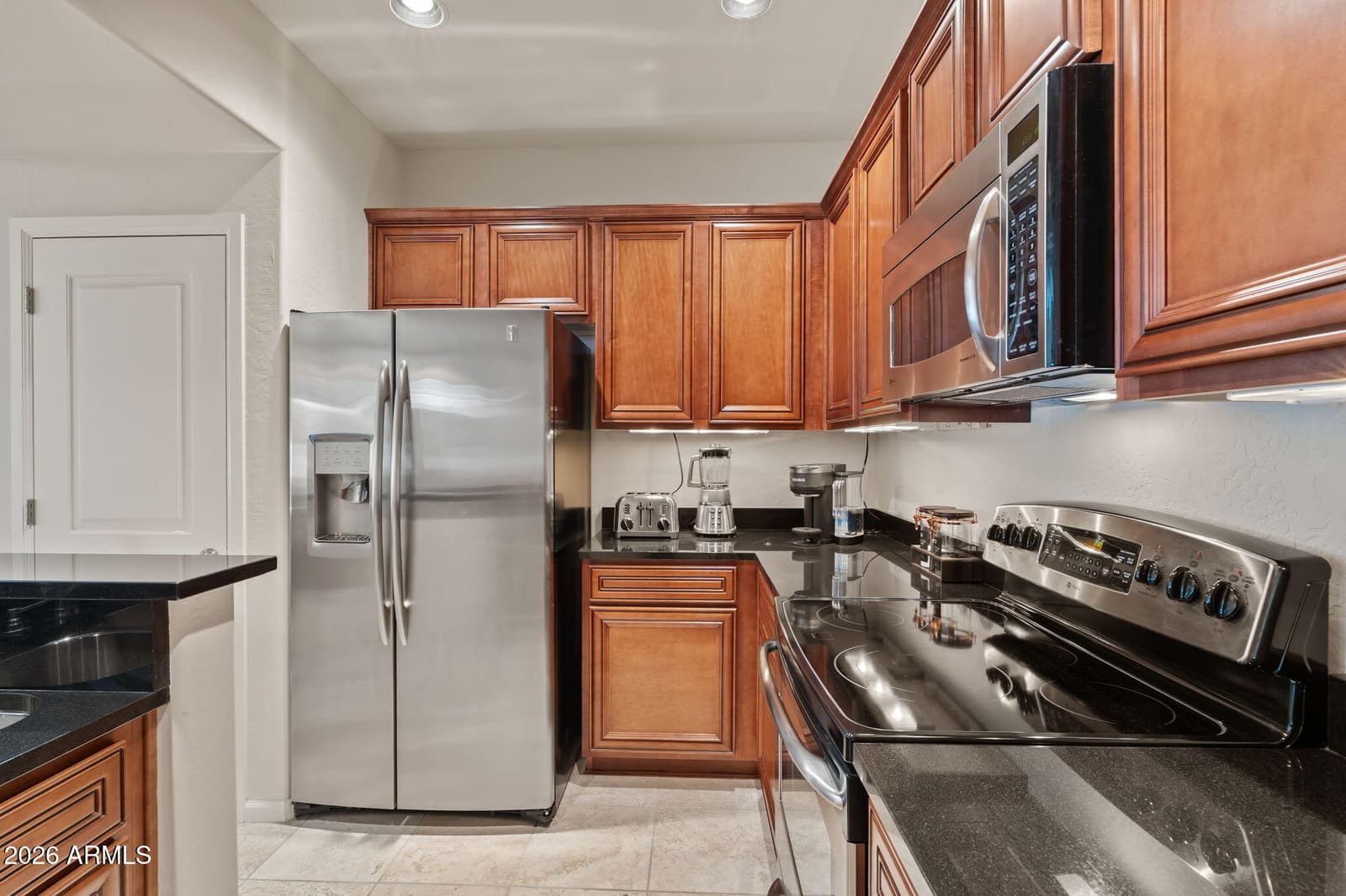 3935 E ROUGH RIDER Road 1169, Phoenix, AZ 85050 — photo 14 of 43