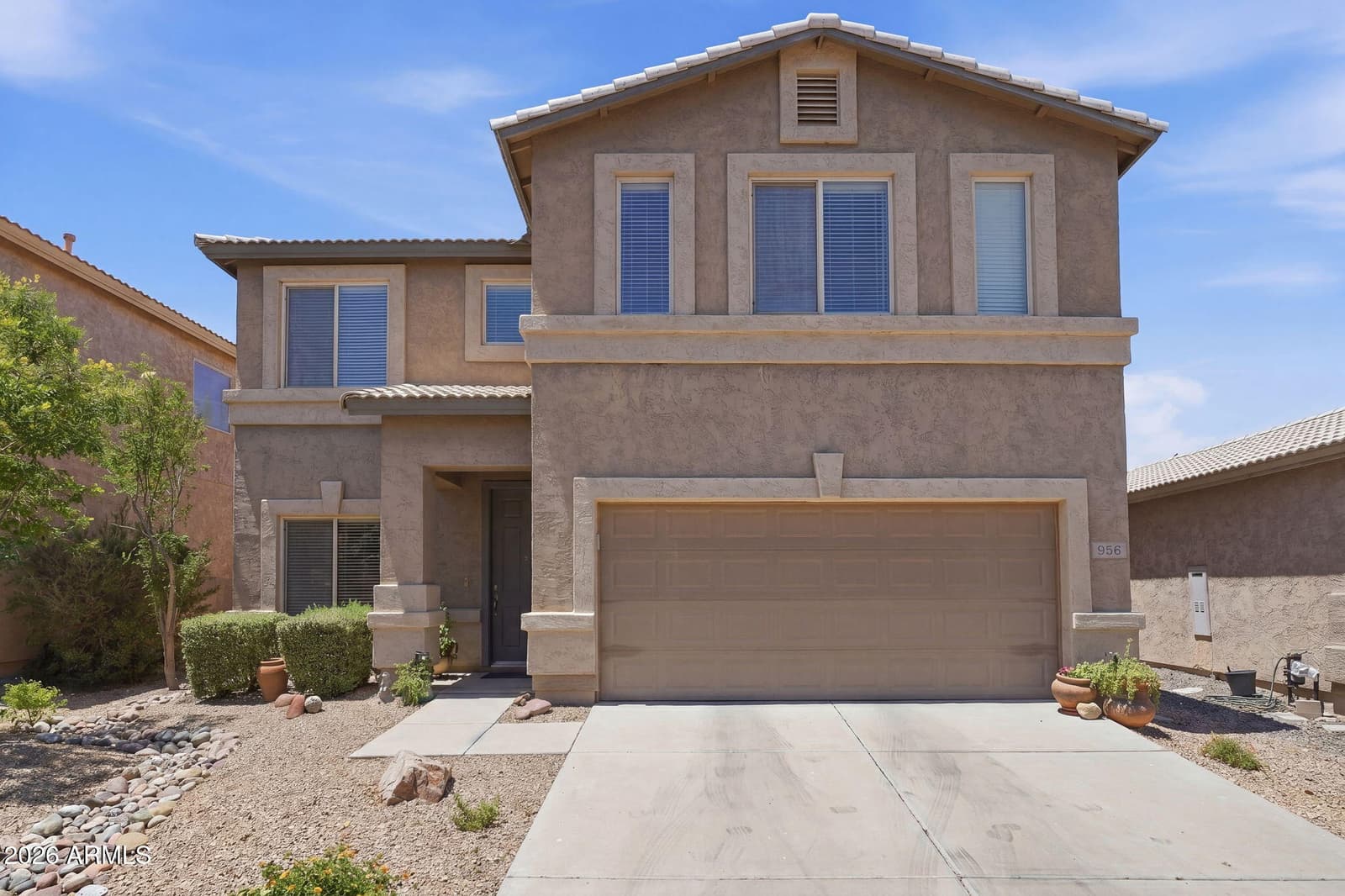 956 E CANYON ROCK Road, San Tan Valley, AZ 85143 — photo 2 of 54