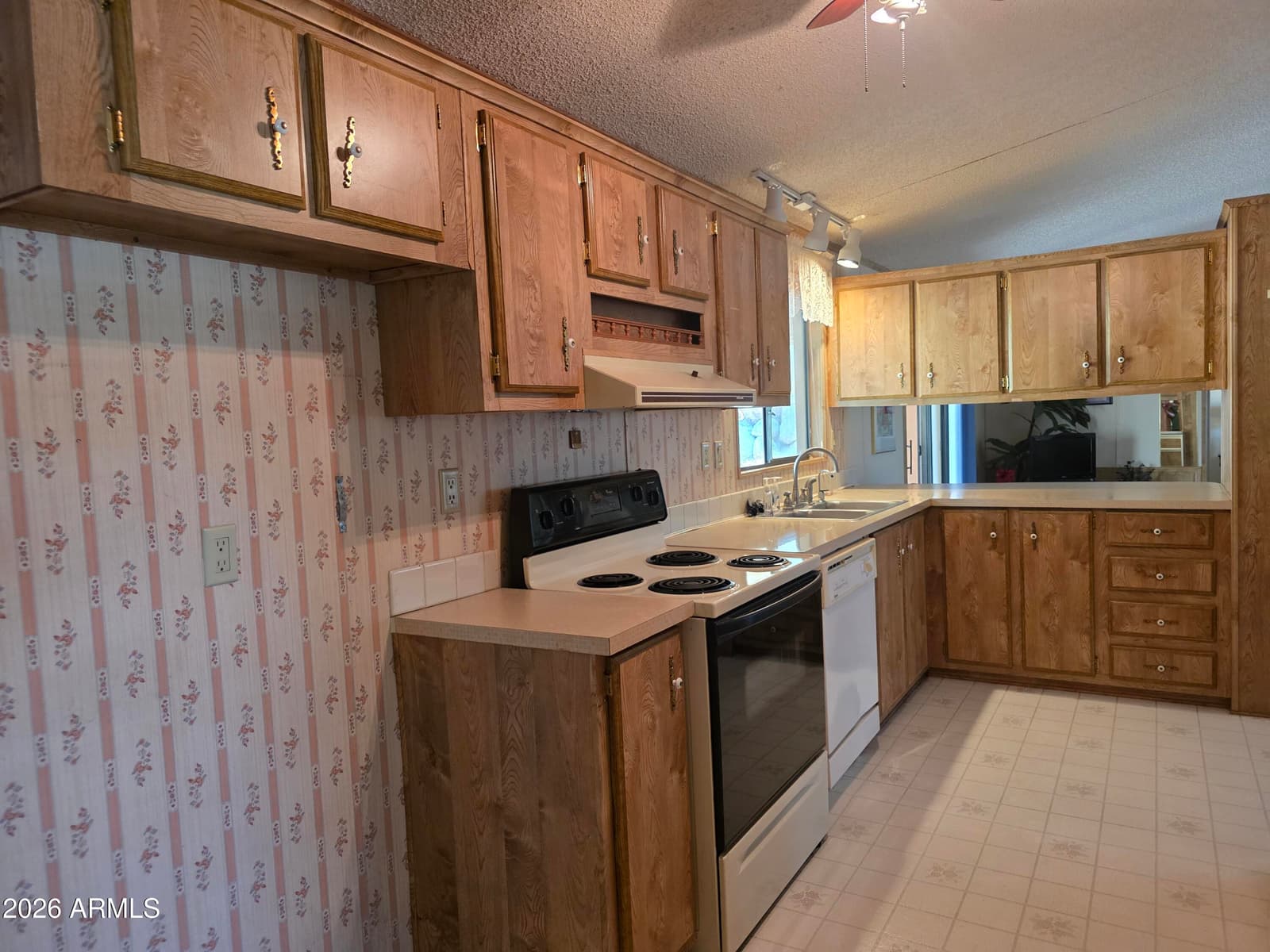 2233 E BEHREND Drive 51, Phoenix, AZ 85024 — photo 23 of 37