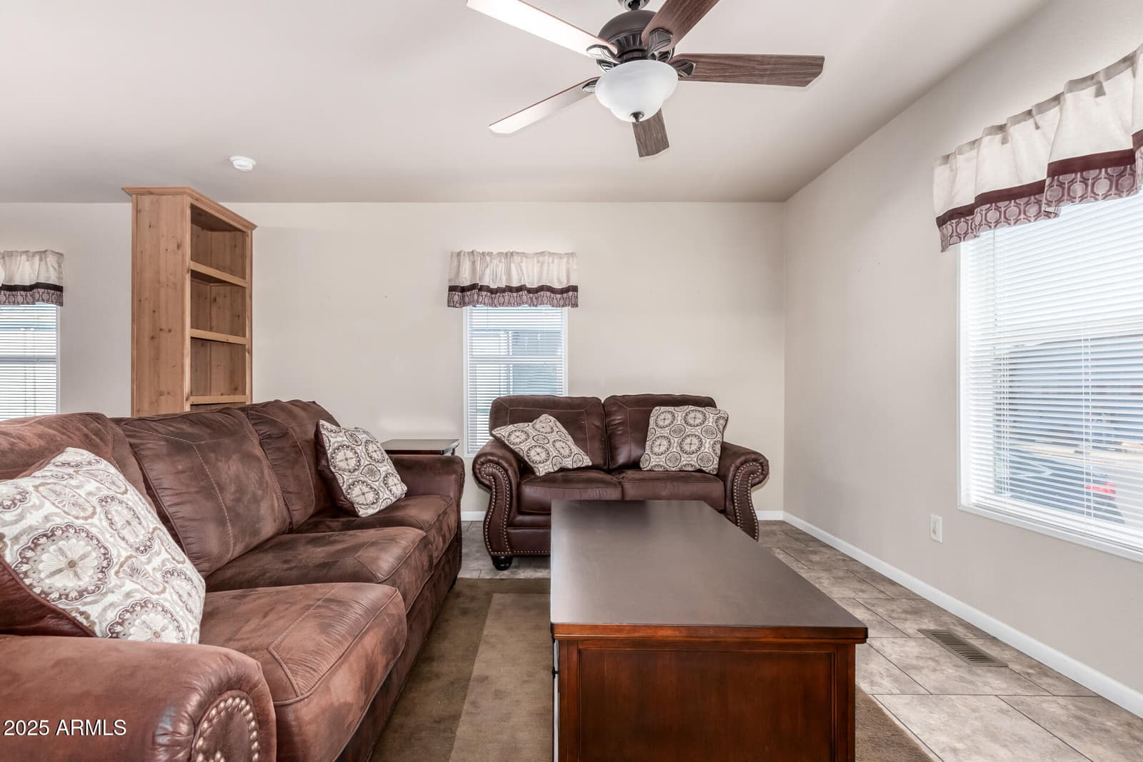2650 W UNION HILLS Drive 231, Phoenix, AZ 85027 — photo 7 of 42