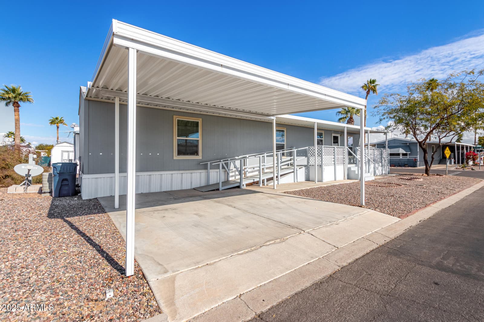 2650 W UNION HILLS Drive 231, Phoenix, AZ 85027 — photo 27 of 42