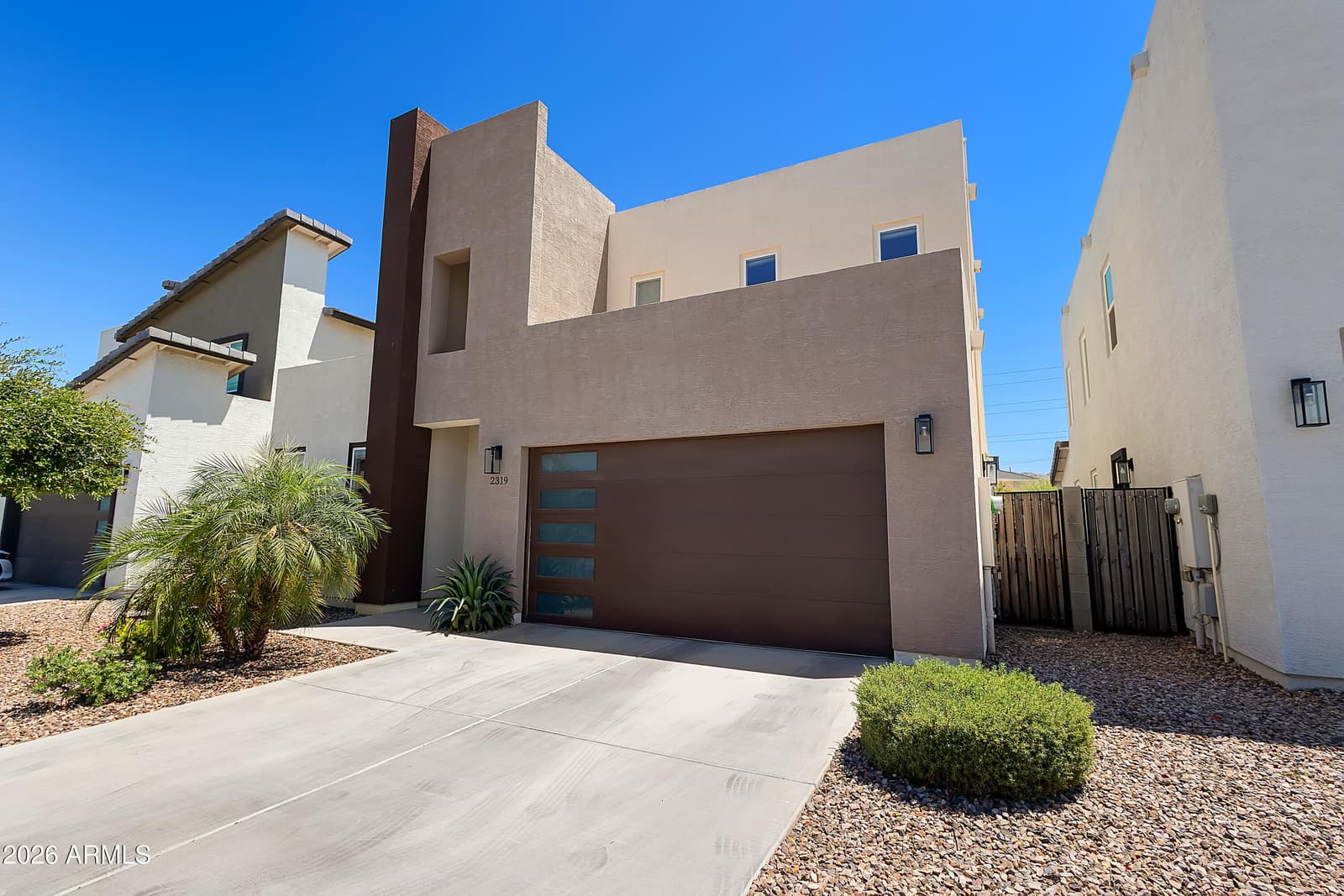 2319 W DARROW Street, Phoenix, AZ 85041 — photo 2 of 38