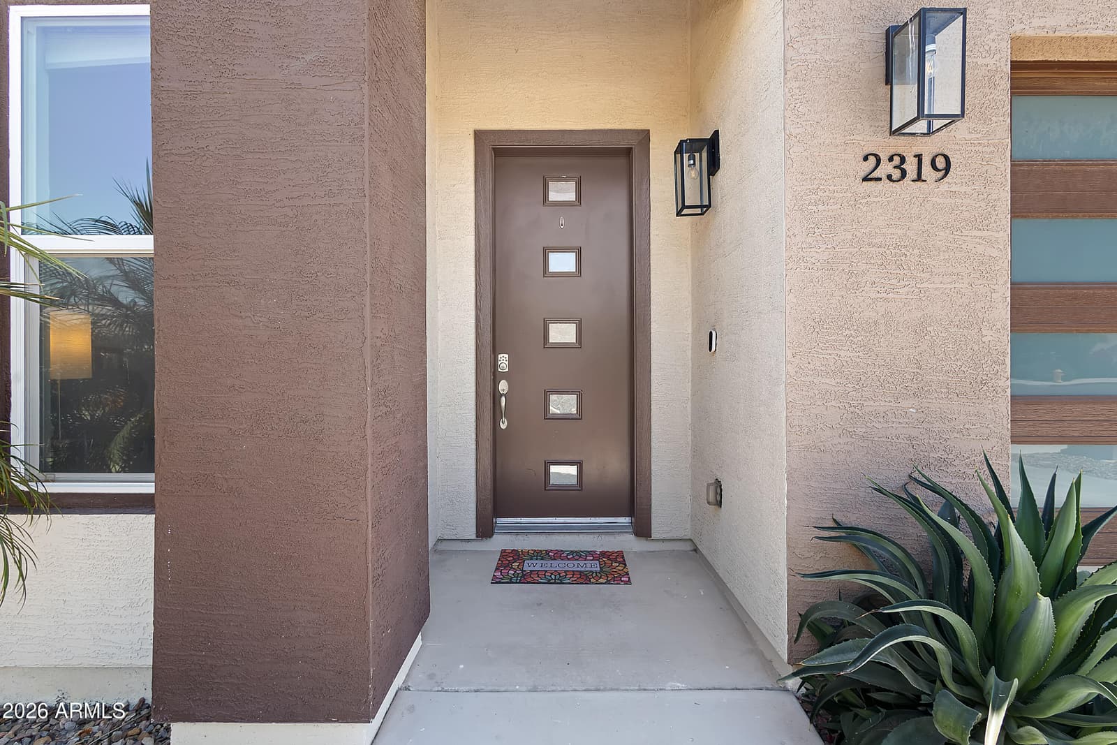 2319 W DARROW Street, Phoenix, AZ 85041 — photo 5 of 38