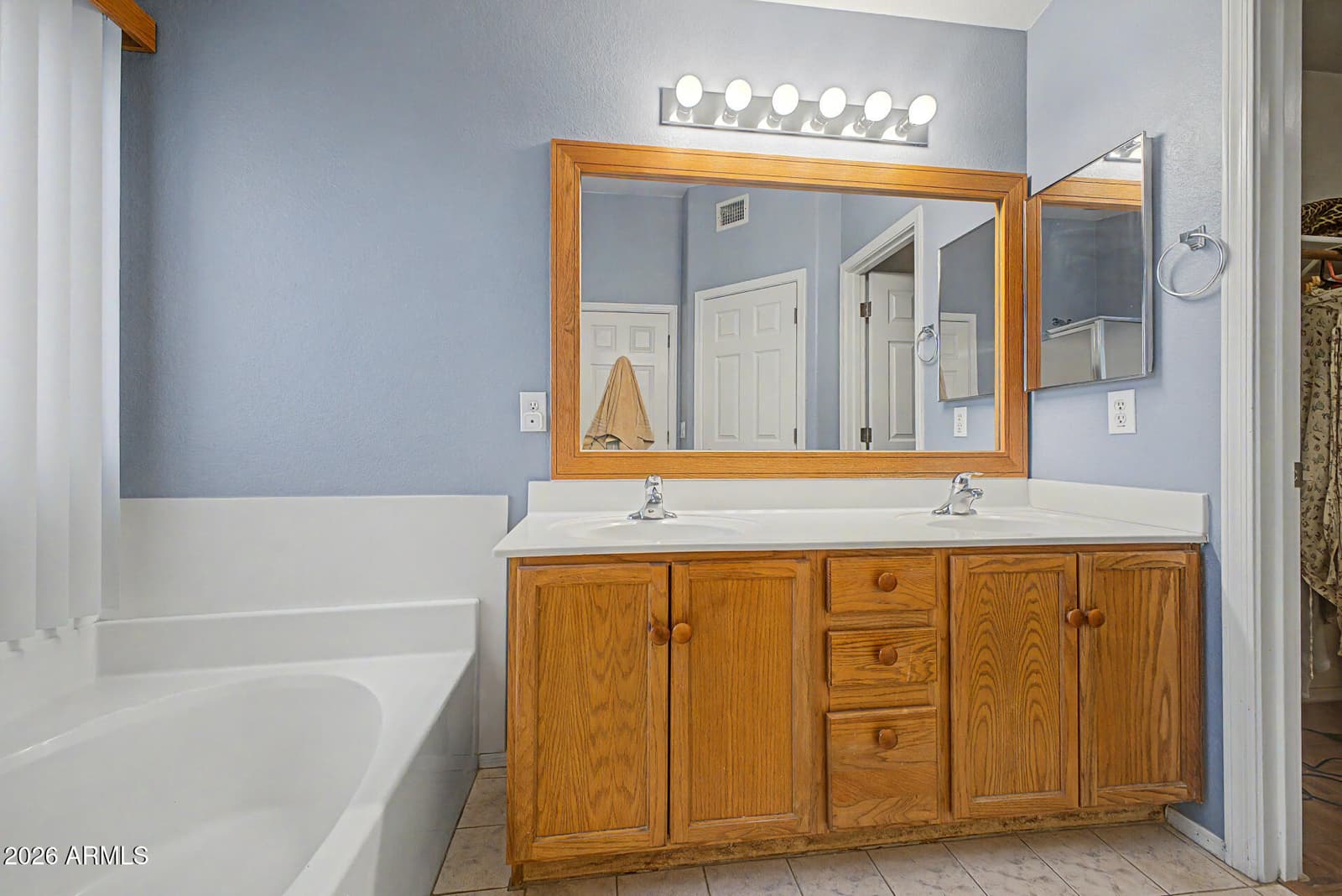 2859 E CATHY Drive, Gilbert, AZ 85296 — photo 23 of 36