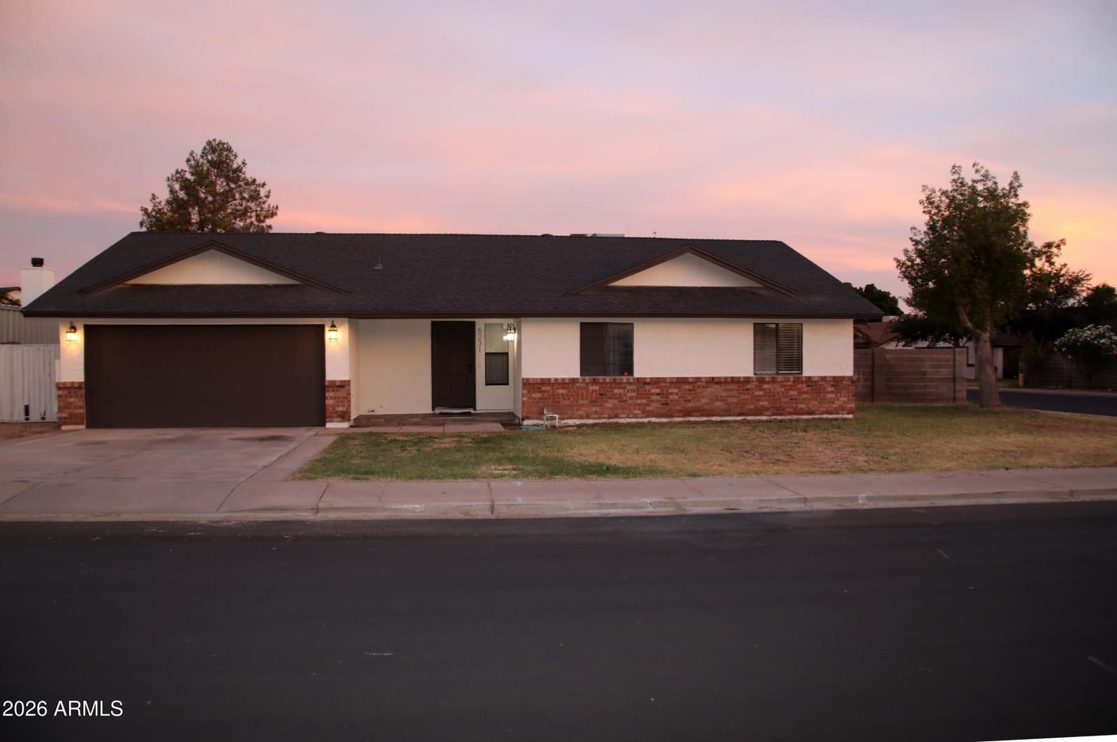 6231 E INGLEWOOD Street, Mesa, AZ 85205 — photo 1 of 29