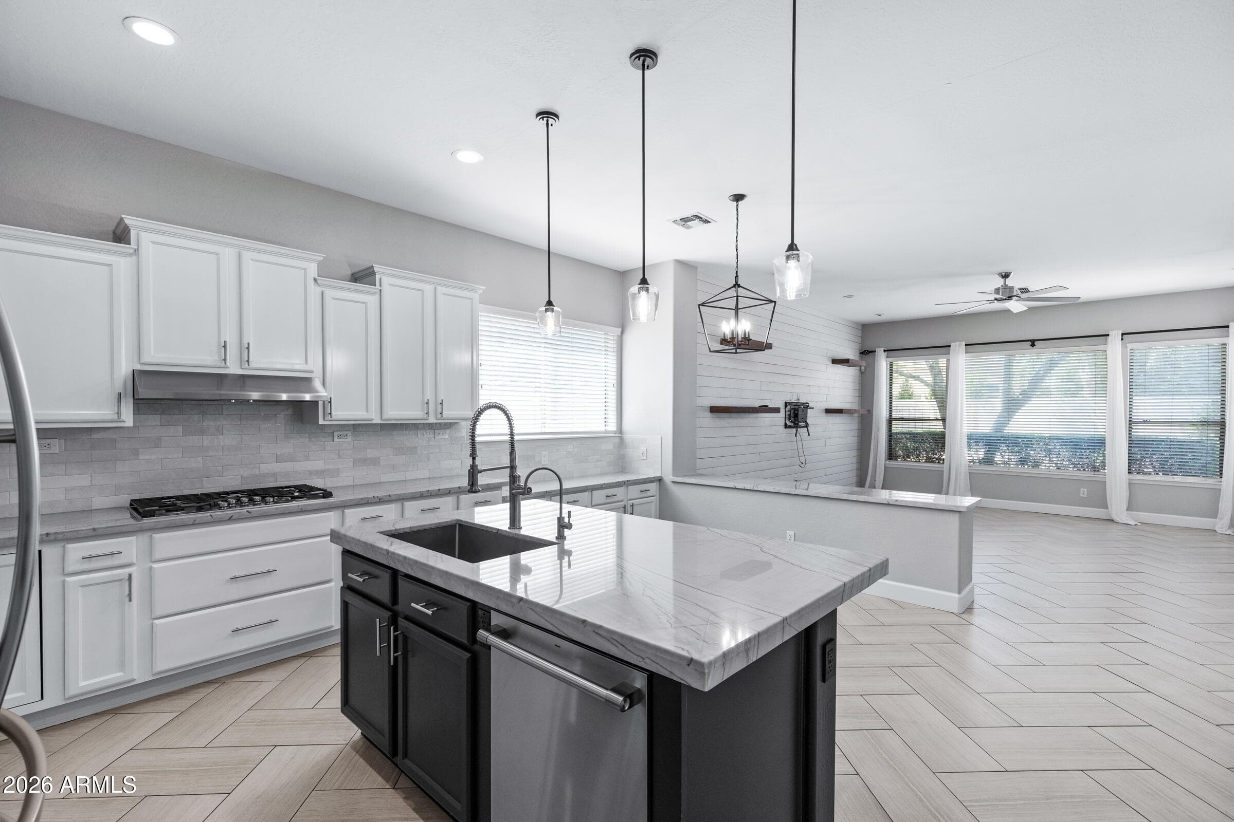 4382 S WILDFLOWER Place, Chandler, AZ 85248 — photo 12 of 46