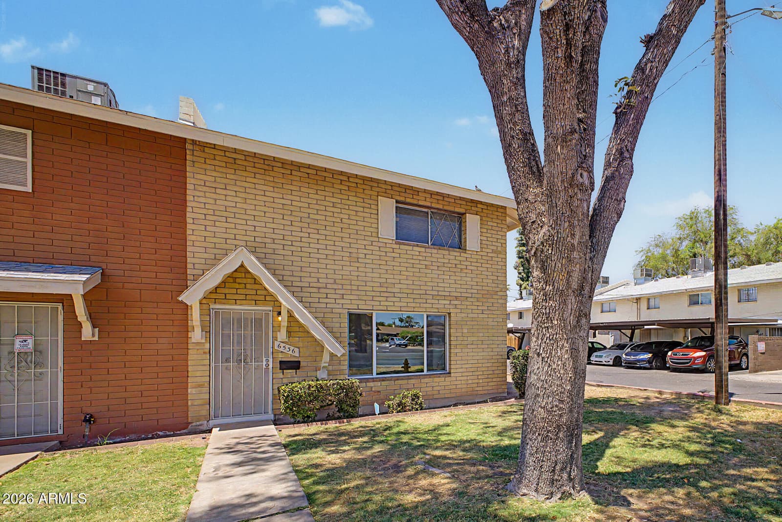 6536 N 43RD Avenue, Glendale, AZ 85301 — photo 10 of 34