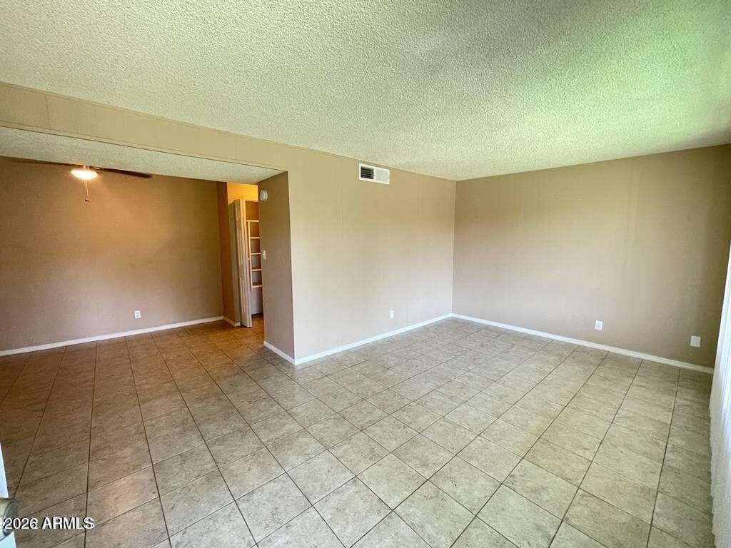 2412 W CAMPBELL Avenue 318, Phoenix, AZ 85015 — photo 2 of 6