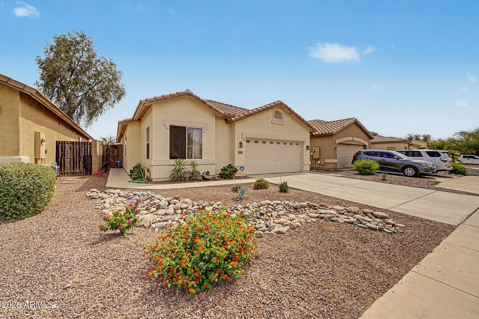 12801 W GLENROSA Drive, Litchfield Park, AZ 85340 — photo 5 of 37