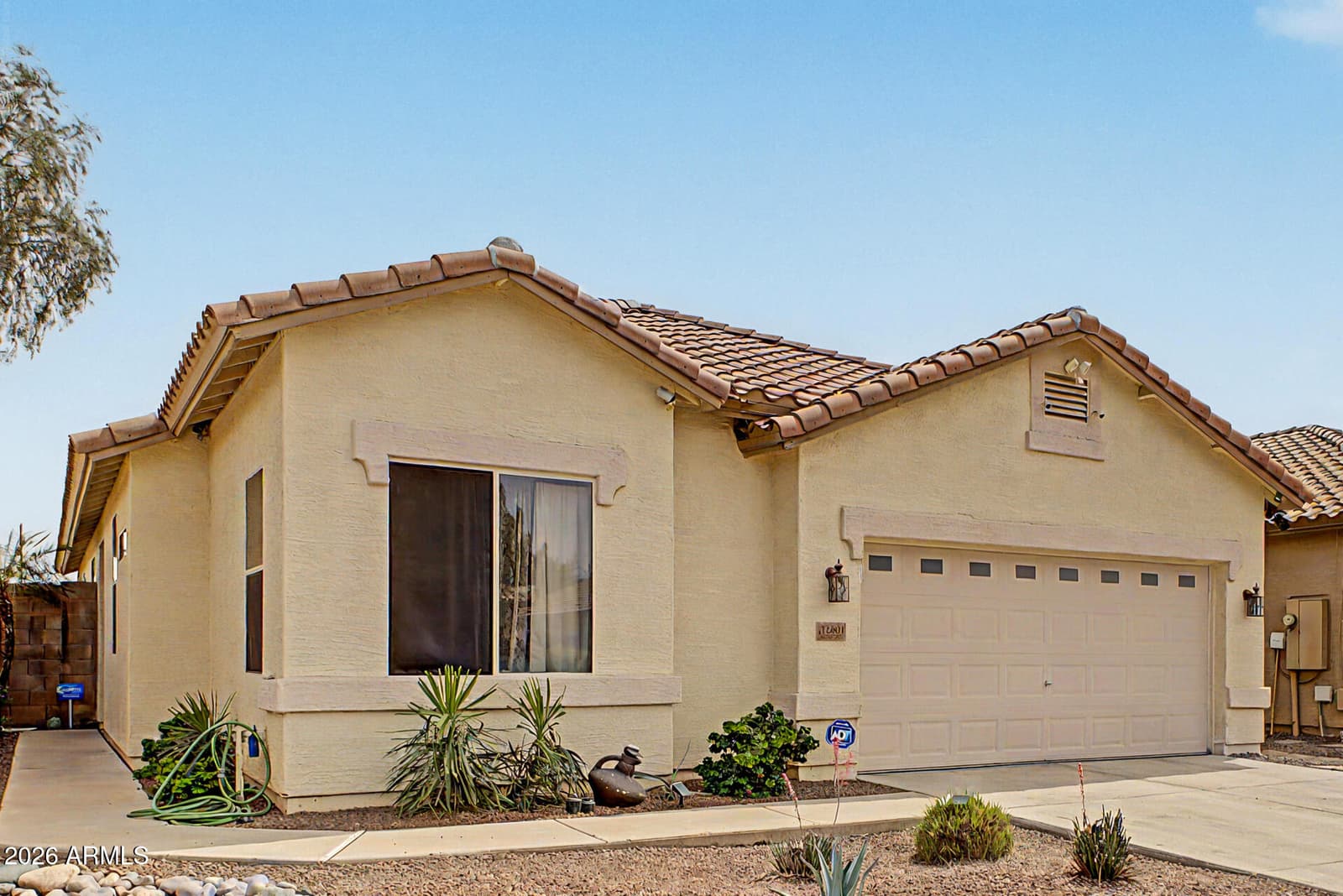 12801 W GLENROSA Drive, Litchfield Park, AZ 85340 — photo 6 of 37