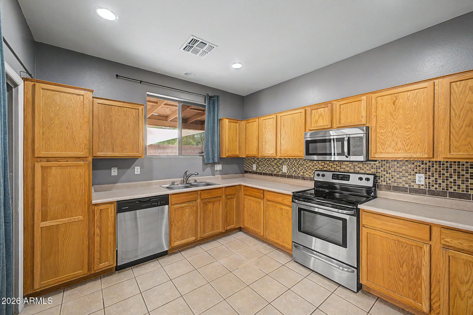 12801 W GLENROSA Drive, Litchfield Park, AZ 85340 — photo 12 of 37