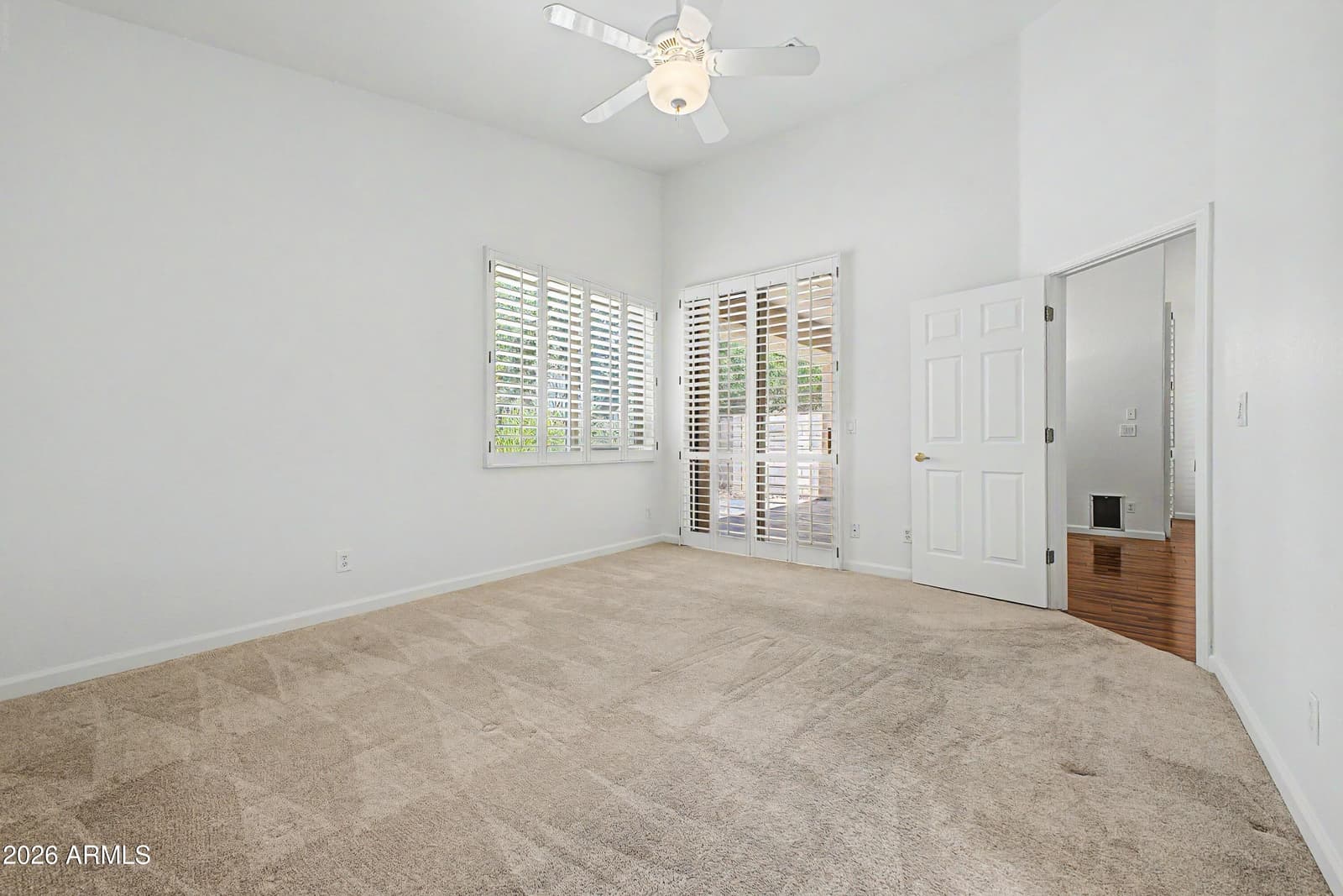 7024 S 32ND Place, Phoenix, AZ 85042 — photo 9 of 32