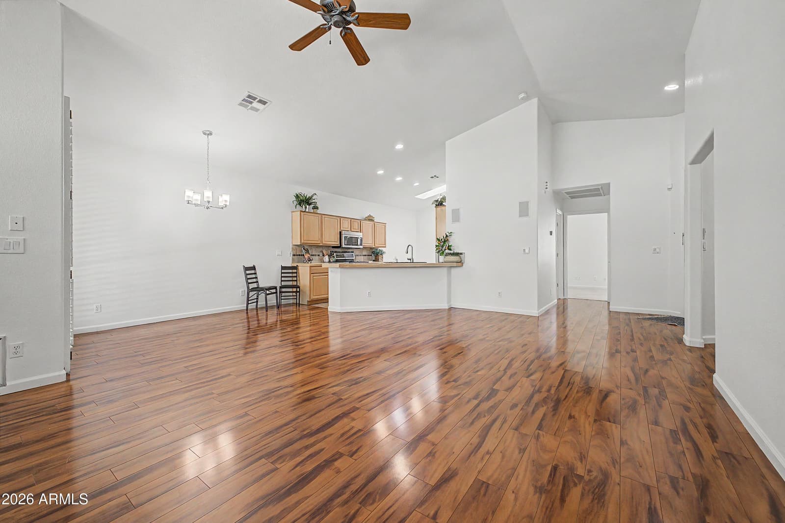 7024 S 32ND Place, Phoenix, AZ 85042 — photo 7 of 32