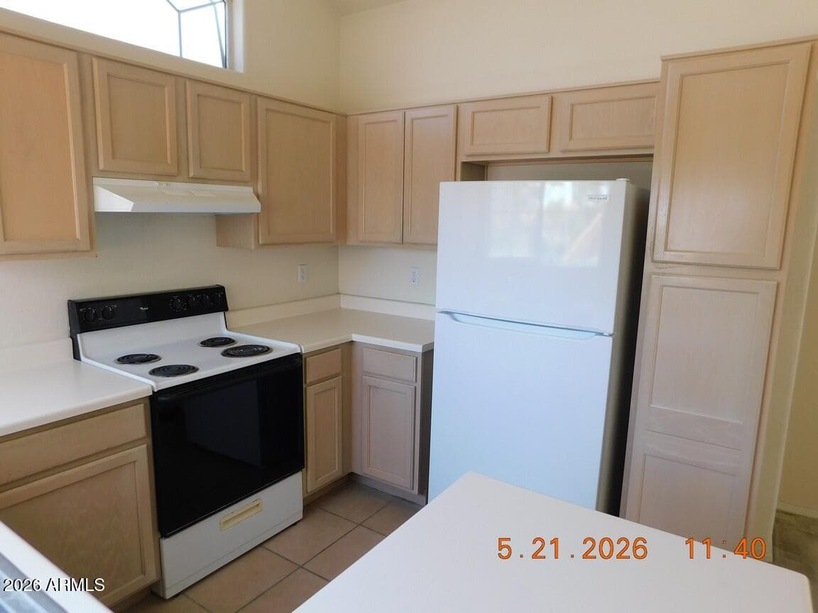 1633 E LAKESIDE Drive 122, Gilbert, AZ 85234 — photo 10 of 34