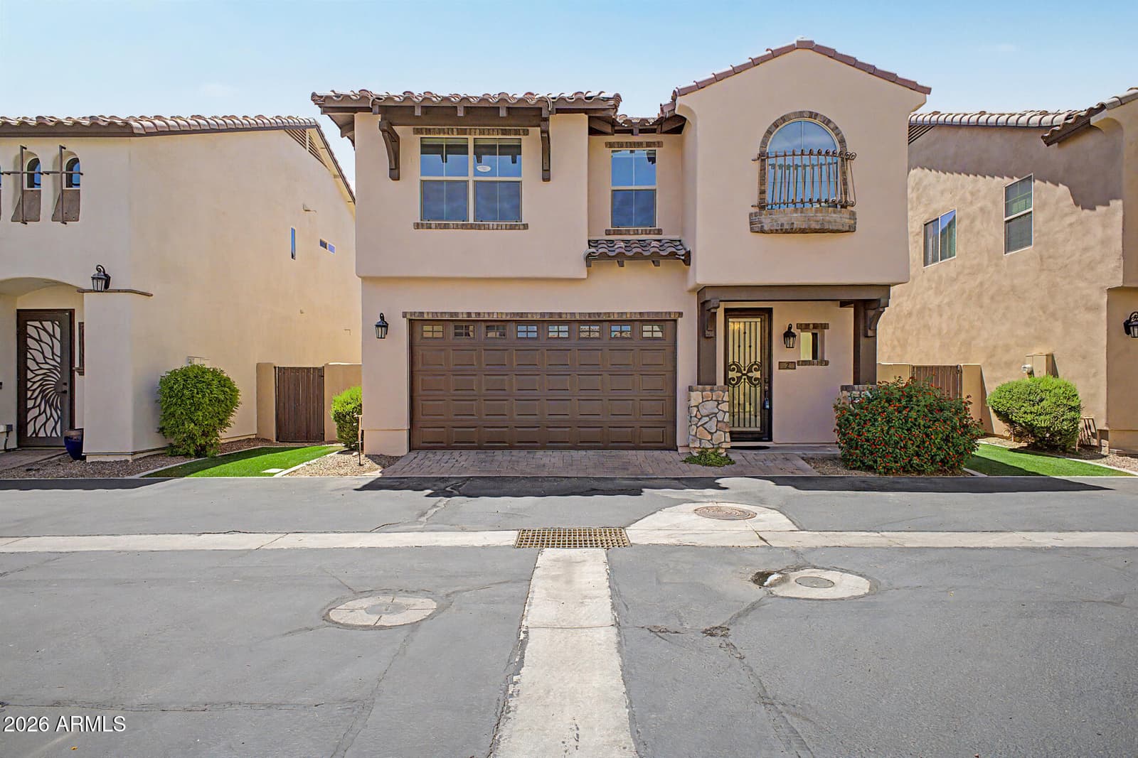 3345 E PINCHOT Avenue 2, Phoenix, AZ 85018 — photo 1 of 47