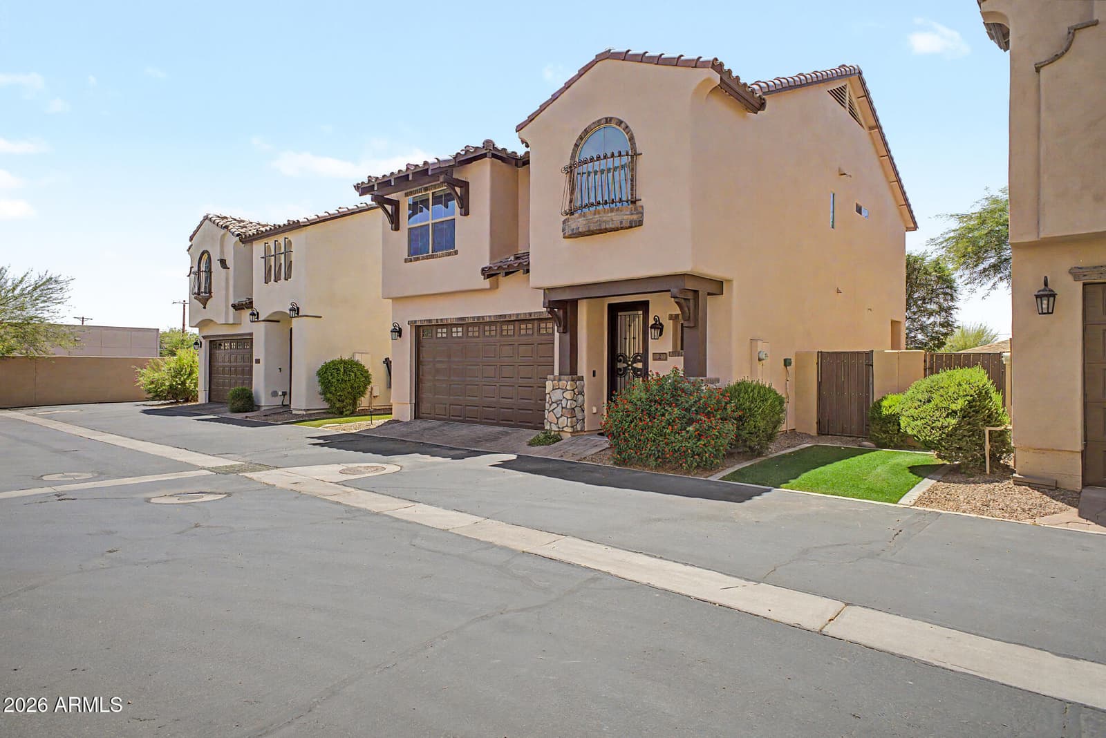 3345 E PINCHOT Avenue 2, Phoenix, AZ 85018 — photo 11 of 47