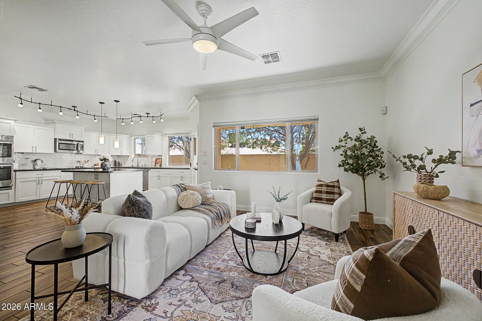 3345 E PINCHOT Avenue 2, Phoenix, AZ 85018 — photo 19 of 47