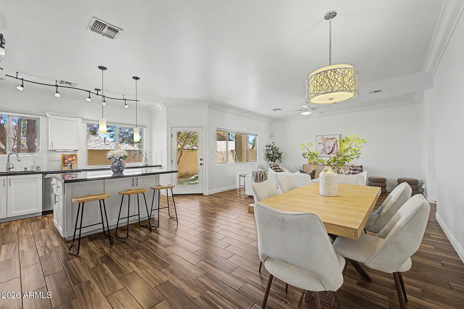 3345 E PINCHOT Avenue 2, Phoenix, AZ 85018 — photo 23 of 47