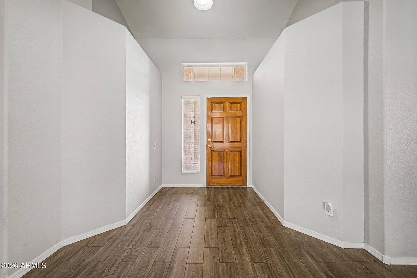 725 W BEVERLY Lane, Phoenix, AZ 85023 — photo 5 of 43