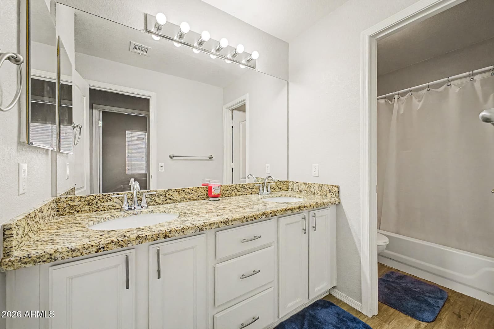 725 W BEVERLY Lane, Phoenix, AZ 85023 — photo 28 of 43