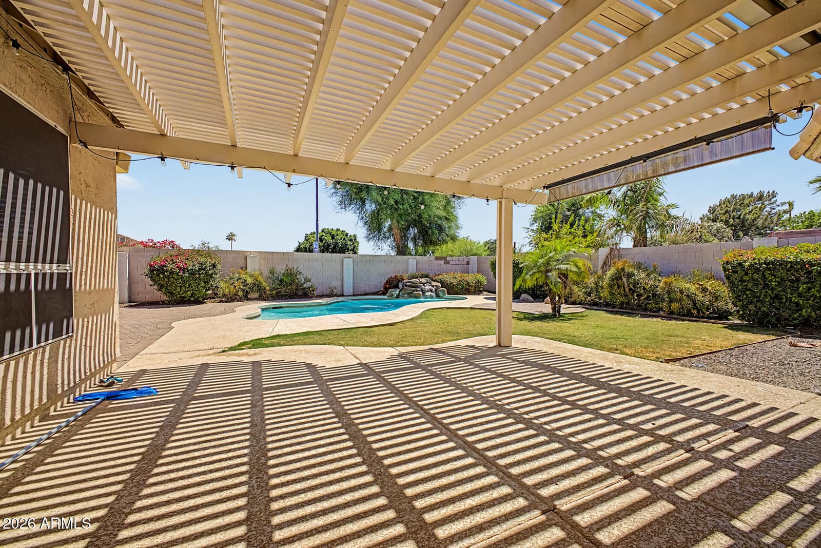 725 W BEVERLY Lane, Phoenix, AZ 85023 — photo 37 of 43