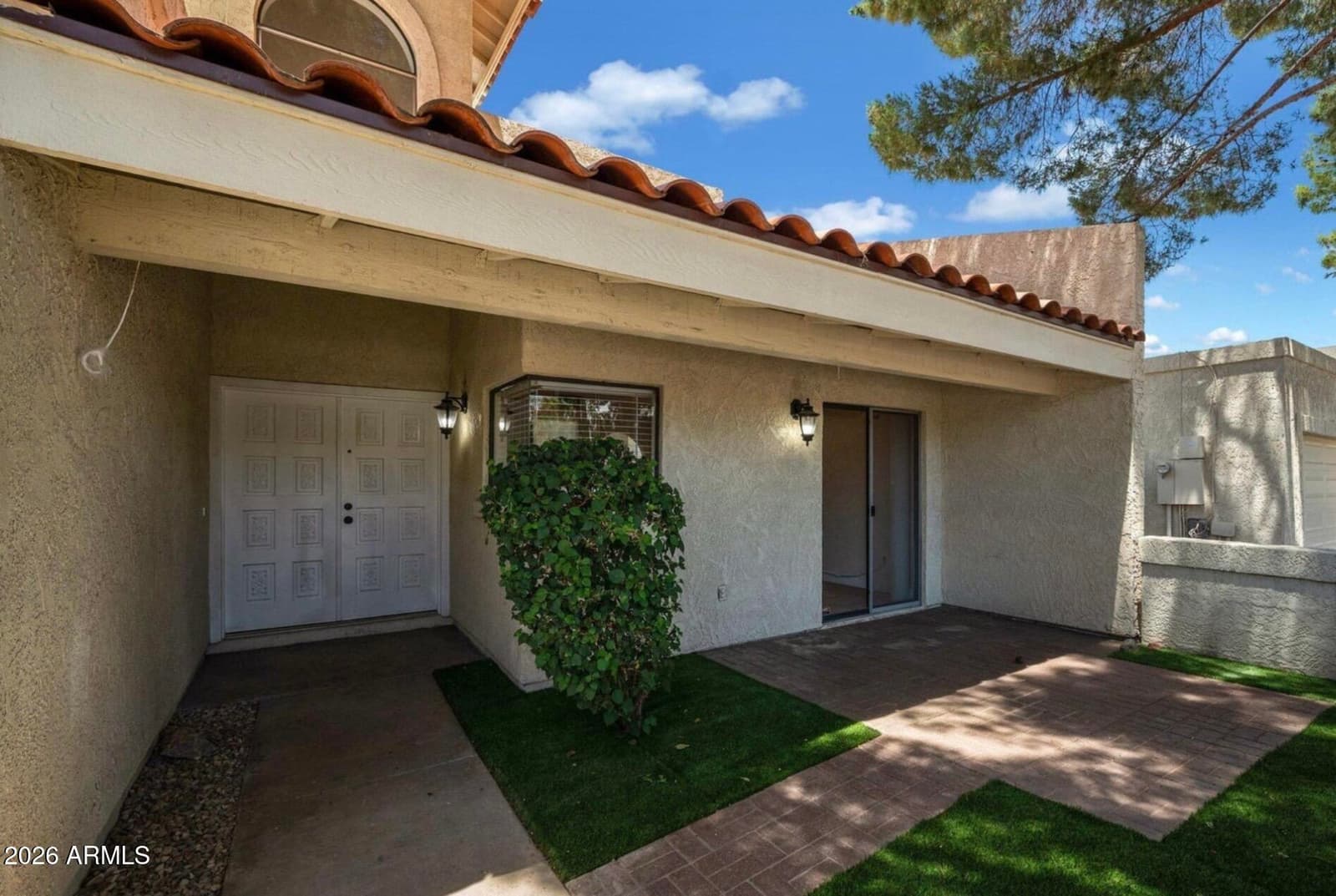 8434 E SAN BERNARDO Drive, Scottsdale, AZ 85258 — photo 4 of 36