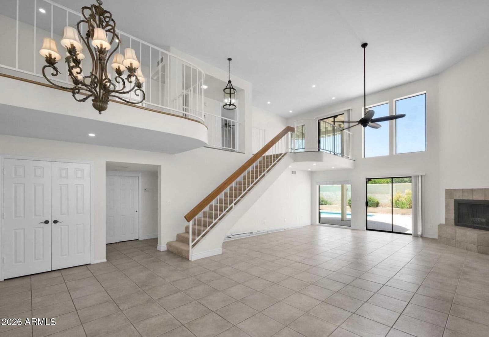 8434 E SAN BERNARDO Drive, Scottsdale, AZ 85258 — photo 11 of 36