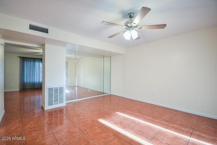 4550 N 15TH Avenue, Phoenix, AZ 85015 — photo 5 of 20