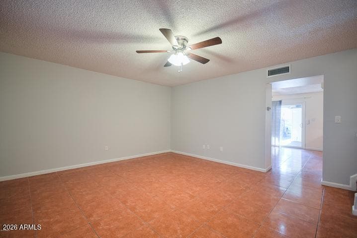4550 N 15TH Avenue, Phoenix, AZ 85015 — photo 9 of 20
