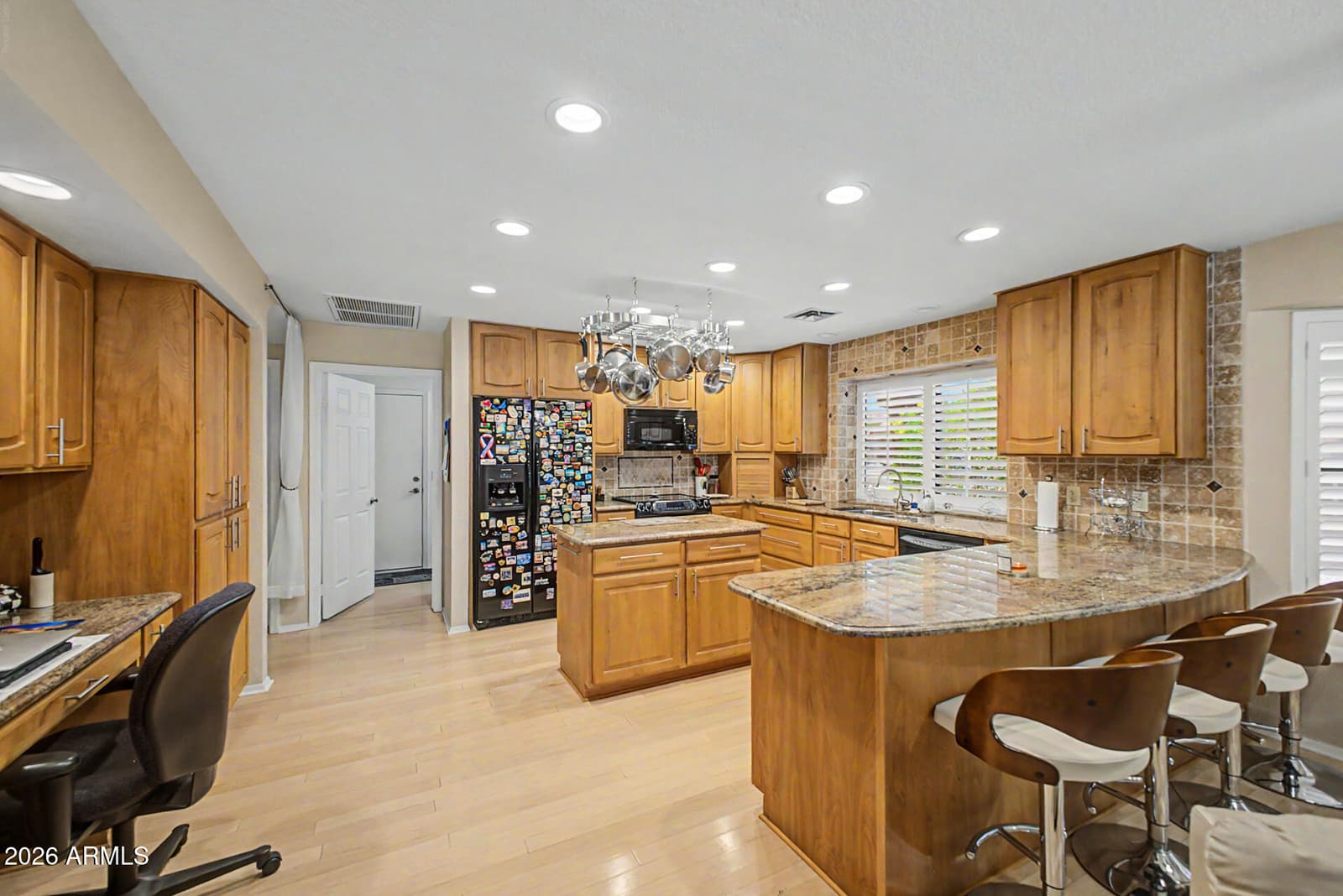 9146 W ORAIBI Drive, Peoria, AZ 85382 — photo 15 of 36