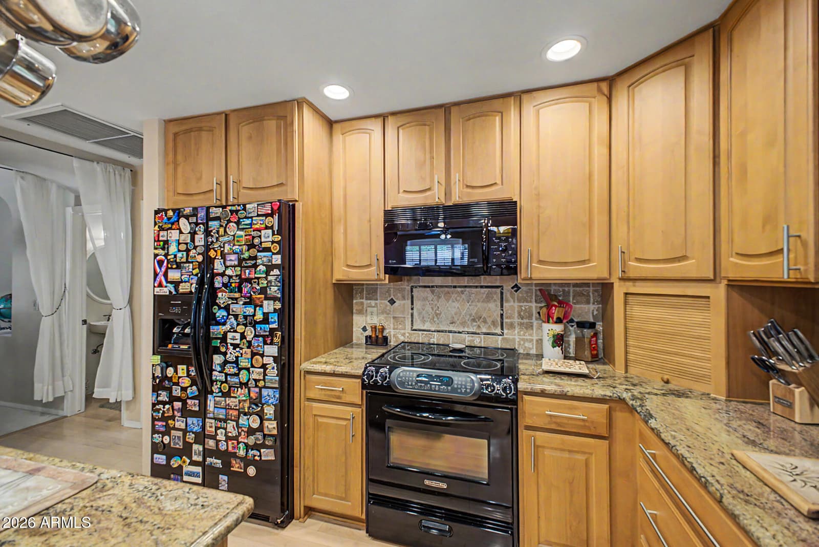 9146 W ORAIBI Drive, Peoria, AZ 85382 — photo 17 of 36