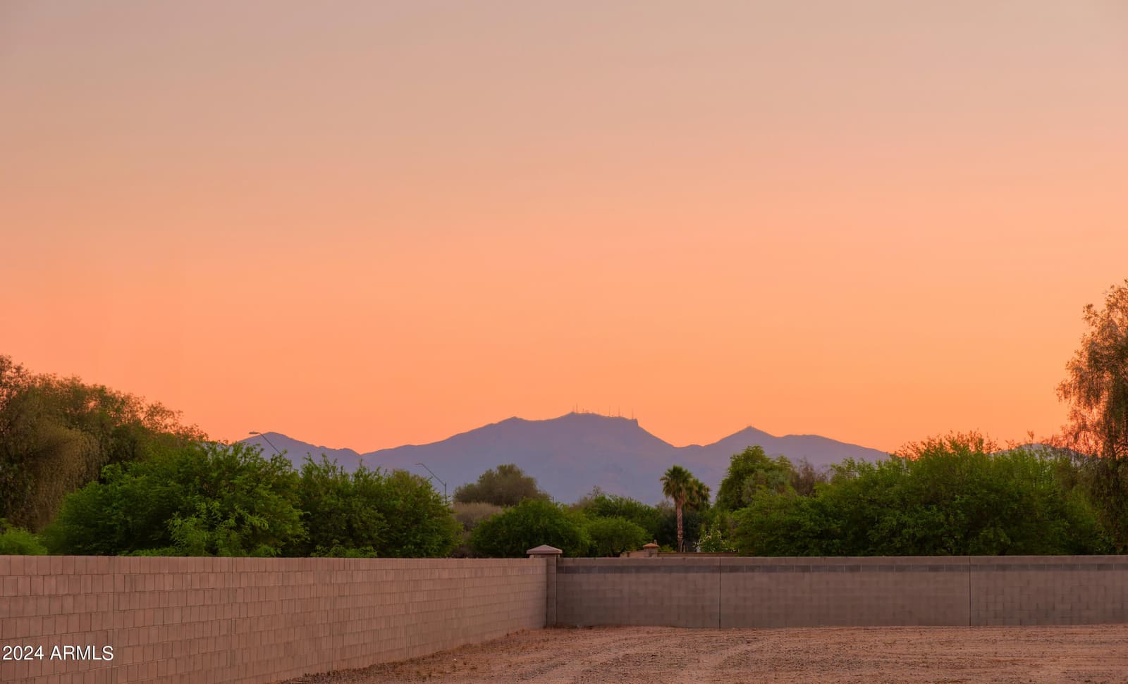 15690 W CHRISTY Drive, Surprise, AZ 85379 — photo 4 of 62