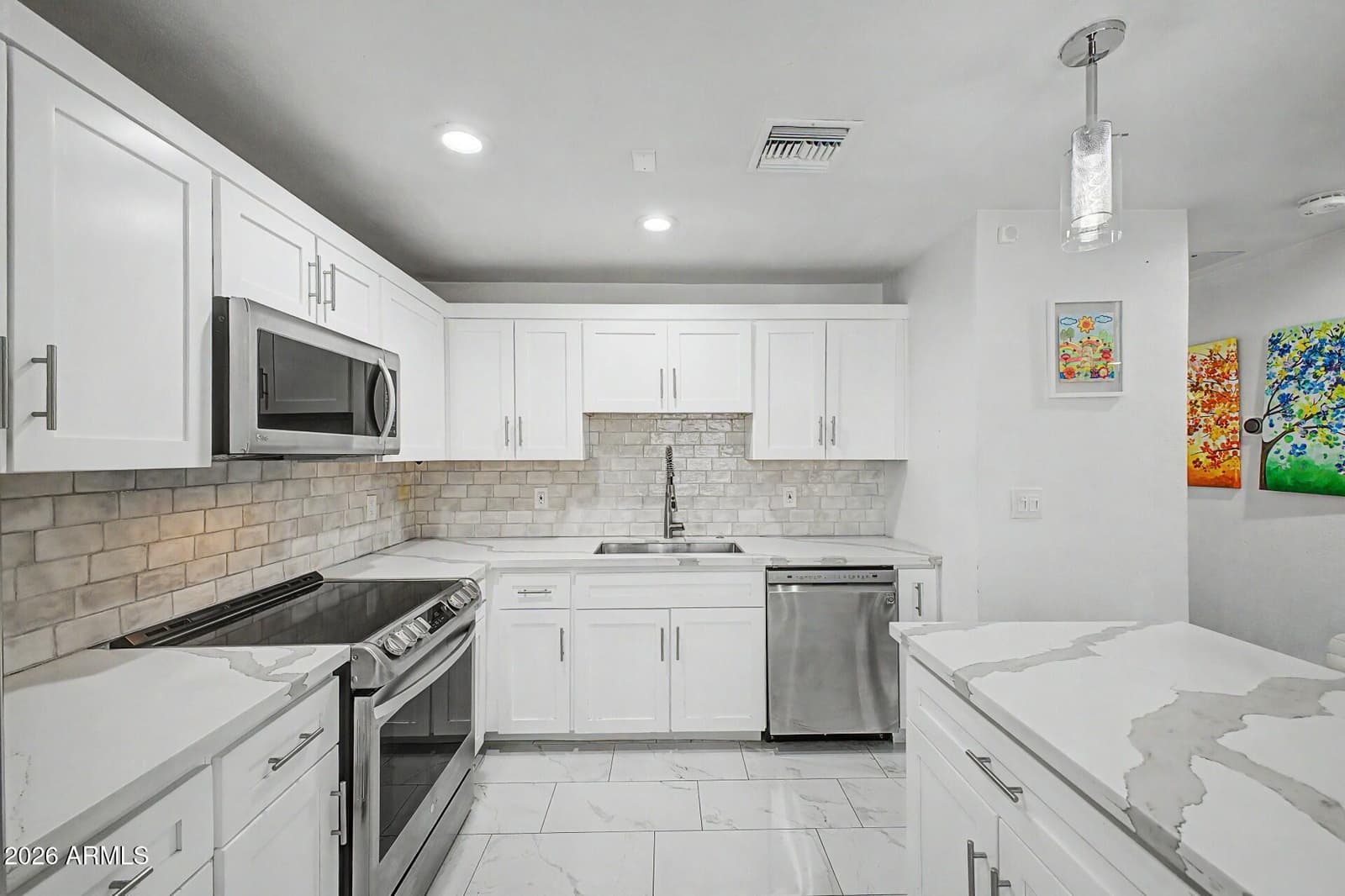 7719 E MCKINLEY Street, Scottsdale, AZ 85257 — photo 9 of 30