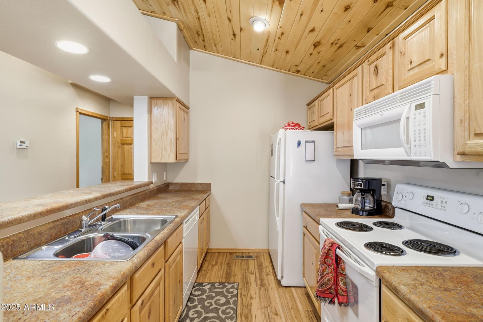 2348 S BUFFALO Loop, Overgaard, AZ 85933 — photo 13 of 35