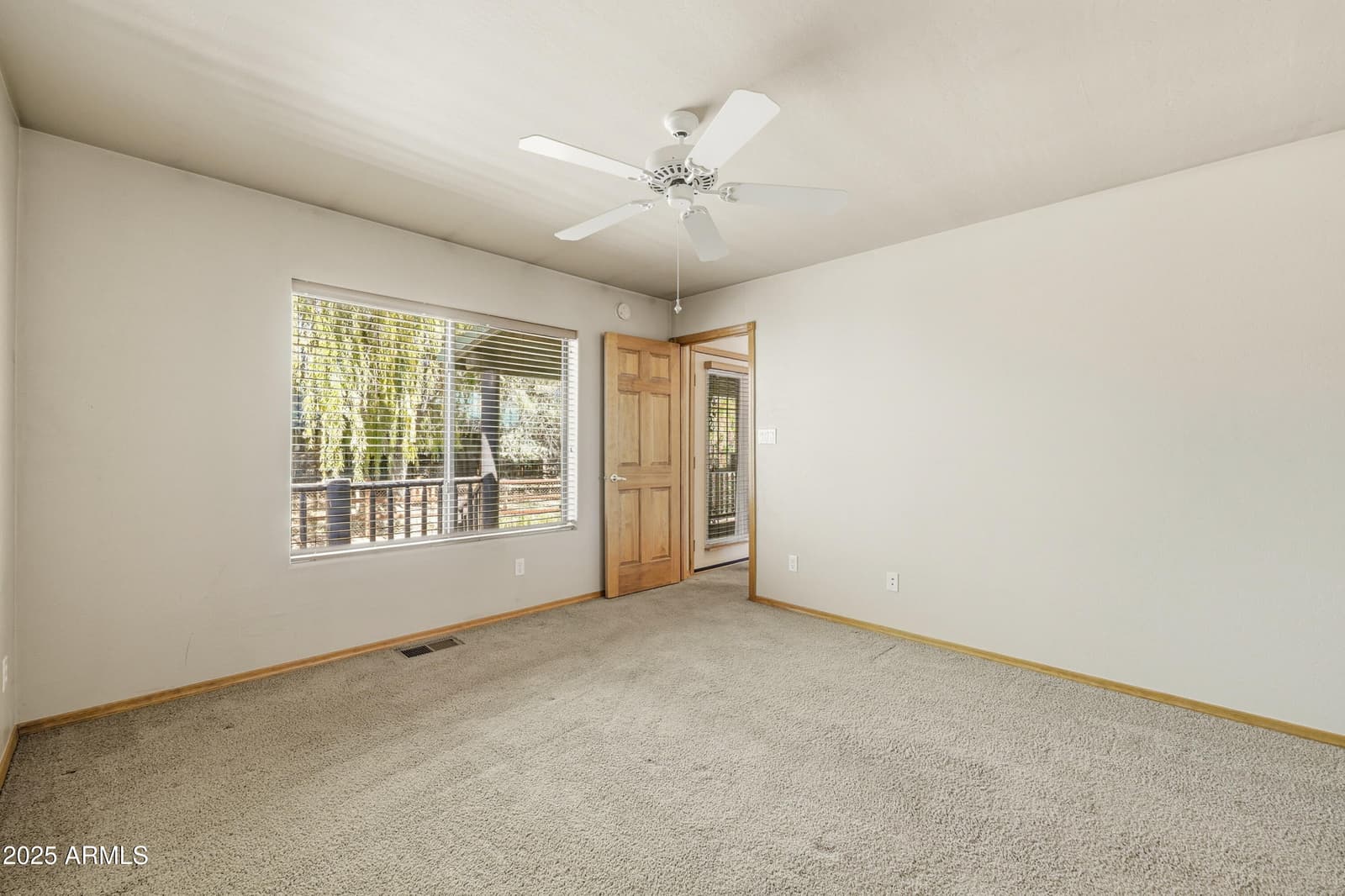 2348 S BUFFALO Loop, Overgaard, AZ 85933 — photo 17 of 35