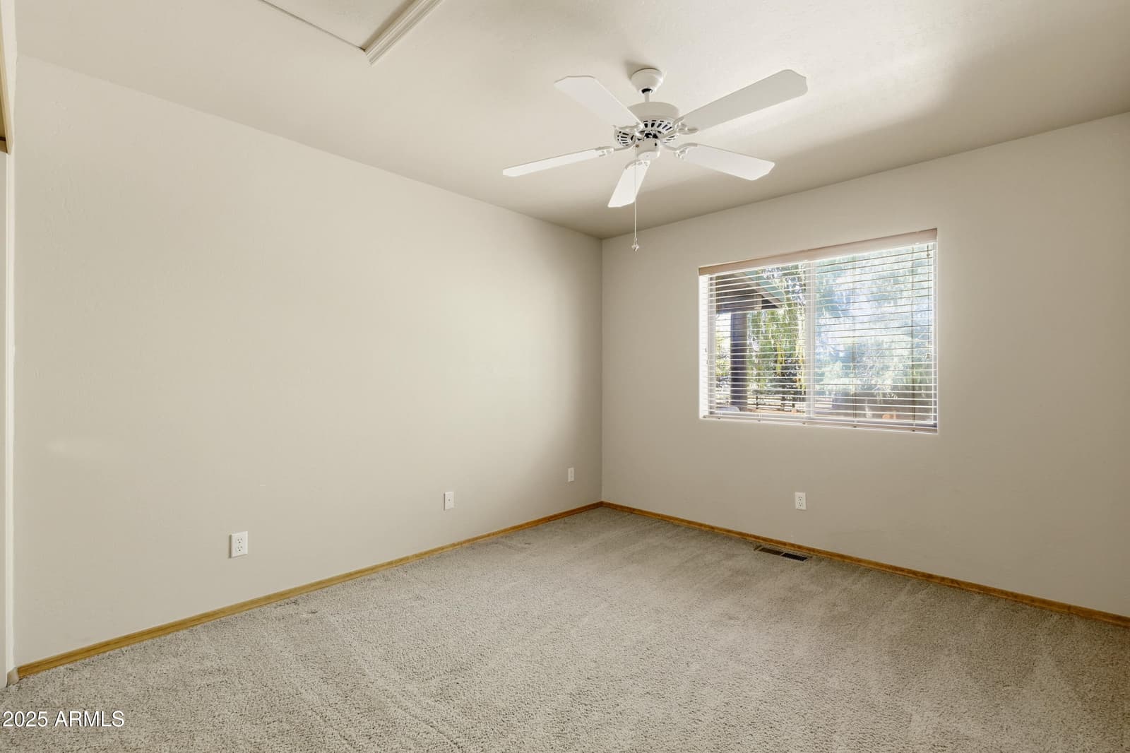 2348 S BUFFALO Loop, Overgaard, AZ 85933 — photo 19 of 35