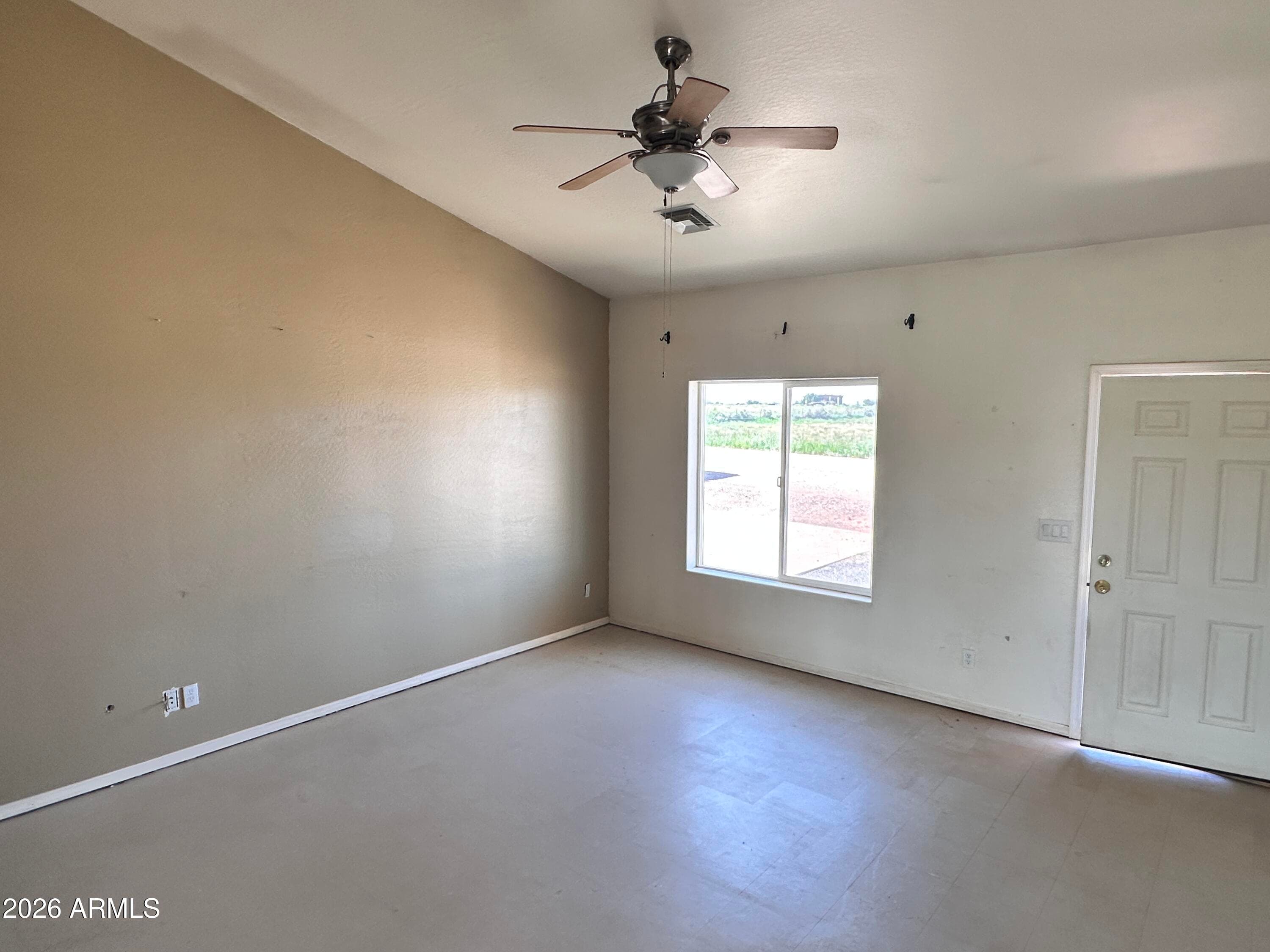 1150 W 30th Street S, St Johns, AZ 85936 — photo 2 of 10