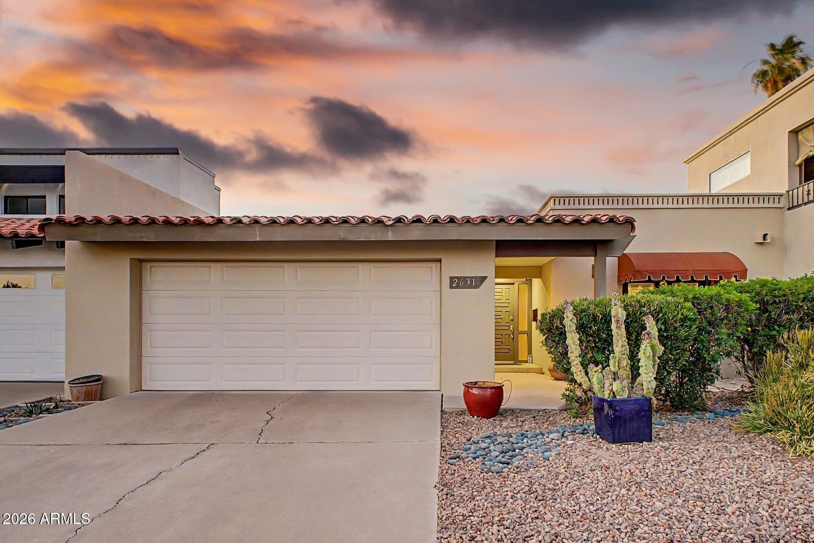 2631 E BEEKMAN Place, Phoenix, AZ 85016 — photo 2 of 43