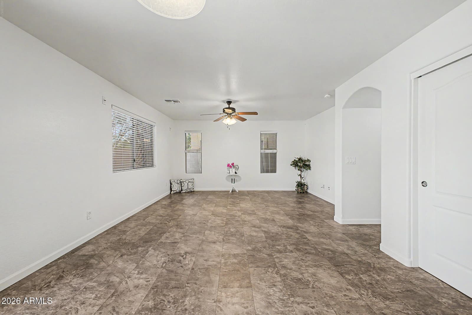 1337 W HEREFORD Drive, San Tan Valley, AZ 85143 — photo 11 of 40